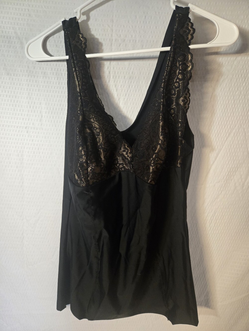 Black Lace-Trim Slimming Tank